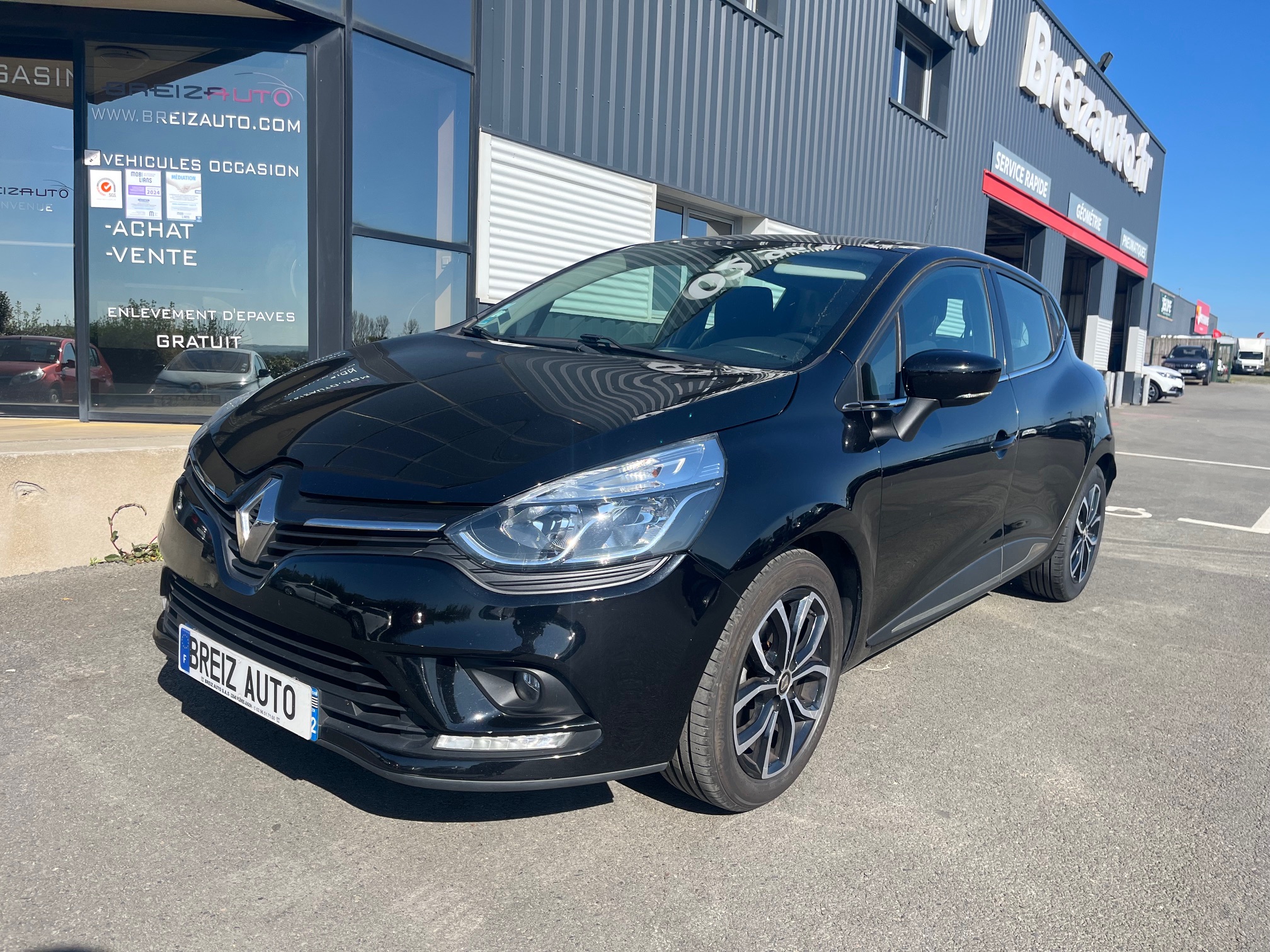 RENAULT  CLIO IV (2) 1.5 DCI 90 ENERGY COOL AND SOUND